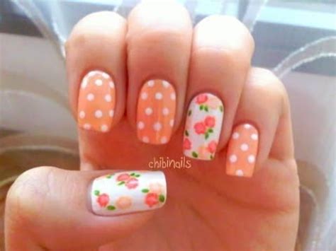 Existen muchos diseños para decorar tus uñas y técnicas diferentes pero existen kits con elementos fundamentales que te ayudan. BONITAS UÑAS DECORADAS - YouTube