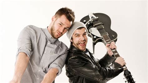 Pizzera & jaus ist ein musikprojekt der beiden österreichischen kabarettisten und musiker paul pizzera und otto jaus. Pizzera und Jaus | Antenne Steiermark