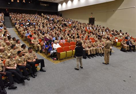 Dvids Images Cno Visits Navy Personnel Command Image 13 Of 13