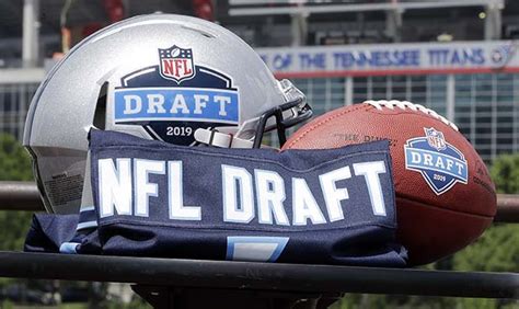 Get the latest nfl draft news. 2019 NFL Draft order: Raiders' win leaves Cardinals alone ...