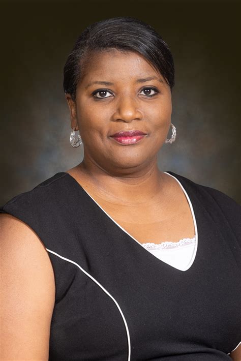 Dr. Rolonda Brown Named Distinguished College Administrator by PTK