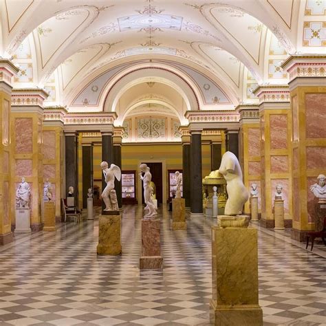 Saint Pétersbourg Découvrir Le Musée De Lermitage
