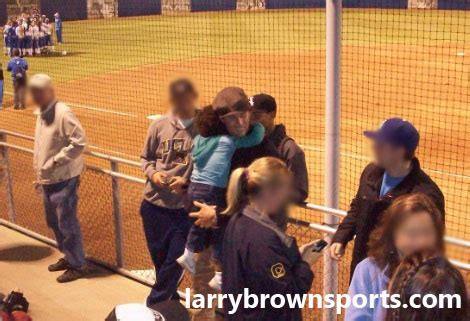 Even tom brady knows he can't stack up against his grand slam niece. Tom Brady Hangs with UCLA Softball Team | Larry Brown Sports