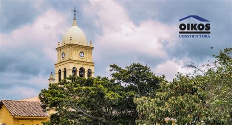 La calera is a common weekend destination, mainly for the many restaurants, as it is approximately 18 kilometres (11 mi) over land from bogotá, the capital city of colombia. Reseña histórica de La Calera, Cundinamarca