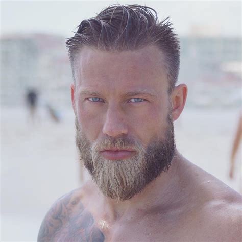 Boxed, short beard styles like this make long face shapes look shorter, while also helping to contour the face and bring out its natural angles. beards carefully curated | Beard styles short, Viking ...