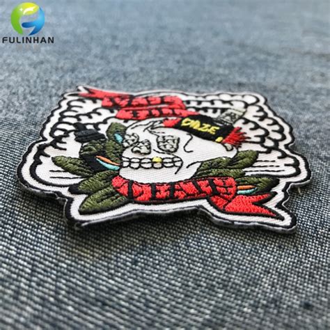 New Disign Heat Transfer Backing Embroidered Patches Suppliers