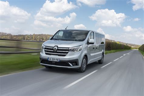 Renault Trafic Grand Spaceclass Test 2021 The Van To Share Ace Mind