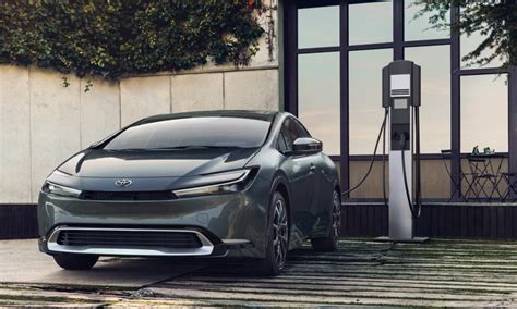 Toyota's 2023 prius prime plug-in hybrid gets extended range and a