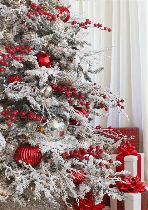 Holiday Makeover 14 Stylish Flocked Christmas Tree Decorating Ideas