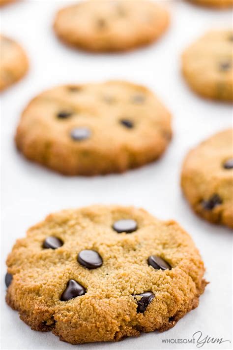 These almond flour cookies aren't really chocolate chip cookies. The Best Low Carb Keto Chocolate Chip Cookies Recipe With ...