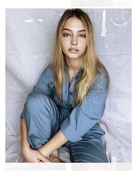 She is known for her starring role as sarah cameron on the netflix teen drama series outer banks. Sarah Cameron / Madelyn Cline - Outerbanks in 2020 ...