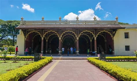 Tipu Sultans Summer Palace In Bengaluru Expedia