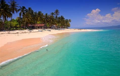 Wisata di pantai banyak disukai, pengunjung bisa bermain air, berenang maupun hanya sekedar berfoto. Tempat Wisata di Lampung, 11 Pantai Cantik Ini Wajib ...