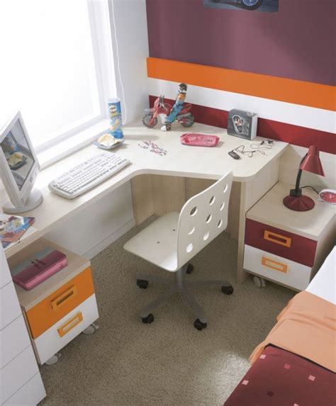 71 Reference Of Small Corner Desk Bedroom In 2020 Diy Corner Desk
