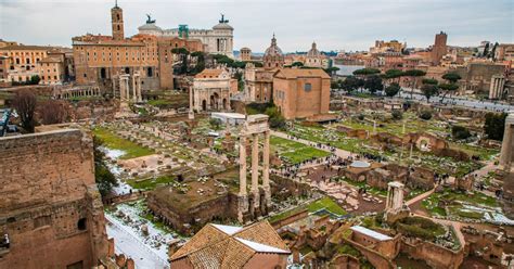 Explore The Ruins Of The Roman Forum And Palatine Hill Rome Italy