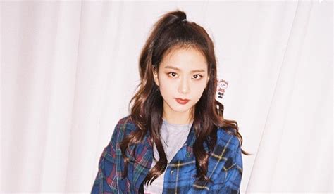 See more ideas about blackpink jisoo, blackpink, black pink. Jisoo BLACKPINK Bikin Kaget Pamer Bibir Merona, Netter Hingga Rose Akui Begitu Seksi