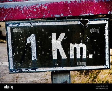 Metric Road Sign Hi Res Stock Photography And Images Alamy