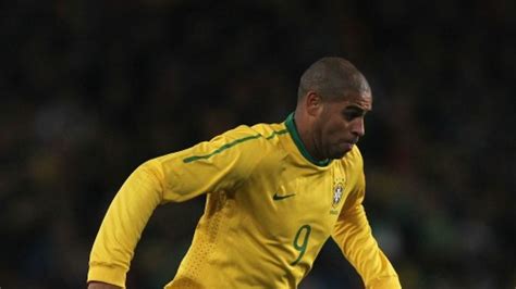 Former Brazil Footballer Adriano Reportedly Charged With Links To Rio Drug Lord