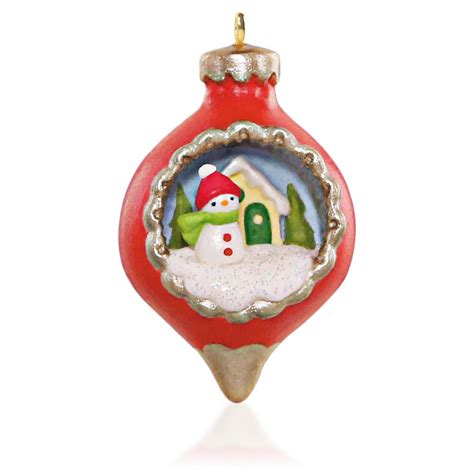 2015 A World Within Miniature Hallmark Keepsake Ornament - Hooked on