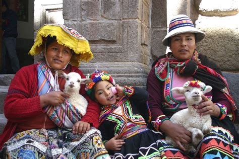 Quechua Women We Are The World People Around The World Bolivia The