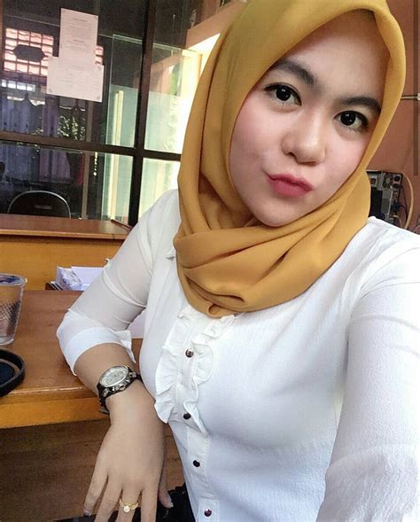 Tante Berjilbab Cantik Ketat Gemesin Republic Renger Cantik