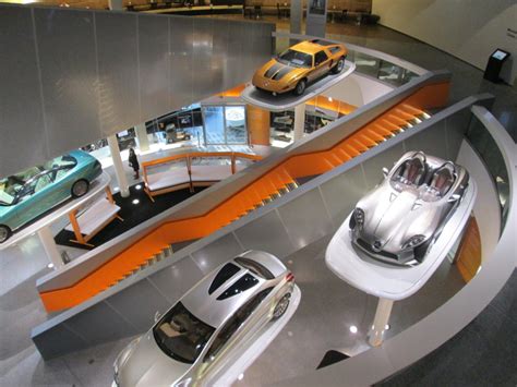 Und das mit mehr als autos. The Mercedes-Benz Museum in Stuttgart