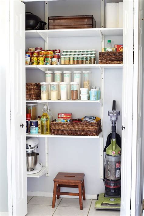 20 Incredible Small Pantry Organization Ideas And Makeovers The Happy