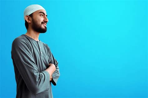 Premium Photo Religious Asian Muslim Man Smile