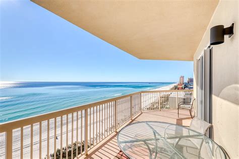 Deluxe Beachfront Condo W Disability Access And Shared Pool Walk To