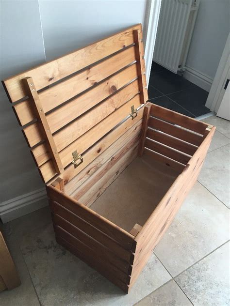 Pine Wooden Slatted Chest Toybox Blanket Box In Reading