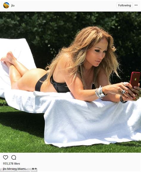 Jennifer Lopez Flashes Butt In Throwback Instagram Photo Daily Mail
