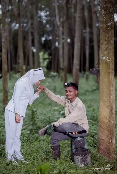 Baca Ini Viral Ini Dia Foto Prewedding Perawat VS Petani Karet Yang Bikin Jomblo Iri