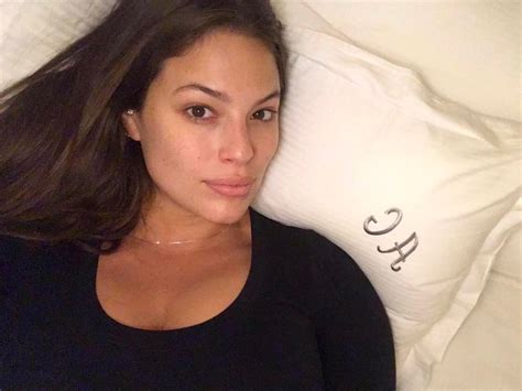 Pin By P C On Ashley Graham Ashley Graham Instagram Without Makeup
