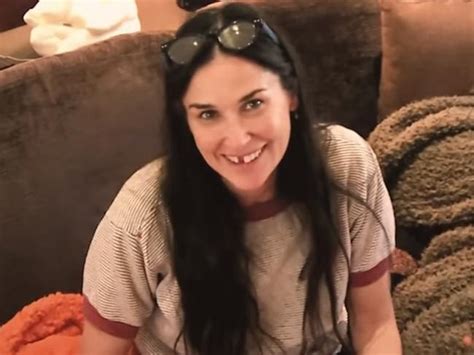 Demi Moore Reveals She Is Missing Her Two Front Teeth On The Tonight Show