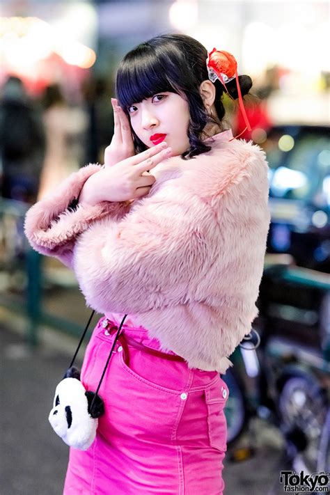 Harajuku Girl In Twin Buns And Pink Fashion W San To Nibun No Ichi Wego And Yosuke Tokyo Fashion
