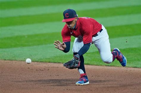 Mlb Rumors Indians Francisco Lindor To Yankees Or Mets Top 5 Trade