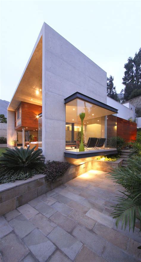 Exposed Concrete And Glass Dwelling In Peru S House Architecture