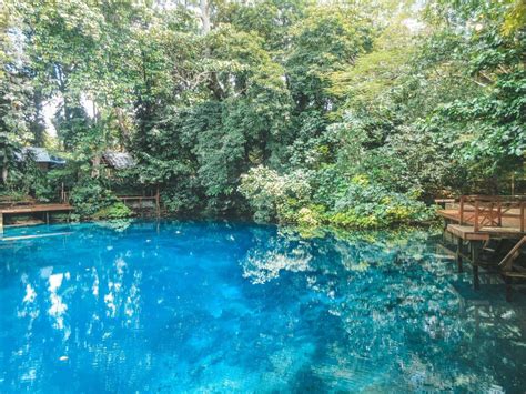 Visiting Espiritu Santos Blue Holes In Vanuatu Jana Meerman