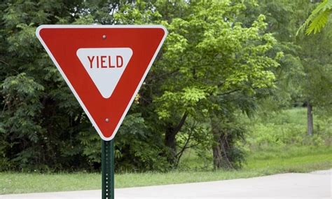 Whats Yield Sign Meaning Shape Color Symbol And History