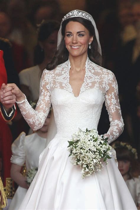 Check spelling or type a new query. H&M selling Kate Middleton's wedding dress for $300 ...