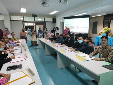 Plc Smp Yru ชุมชนการเรียนรู้ทางวิชาชีพครูวิทยาศาสตร์ ห้องเรียนพิเศษ