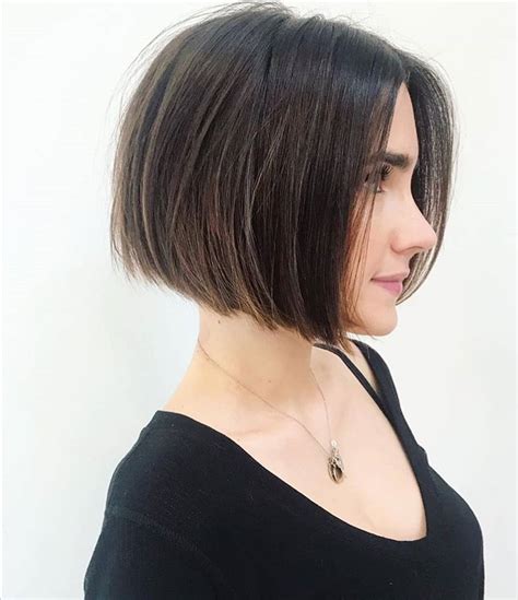 10 Trendy Straight Bob Hairstyles For Women Straight Short Haircut 2020