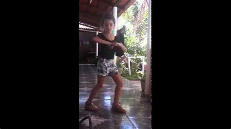 A melhor dança de 15 anos em dose dupla, 02/12/2017. Menina de 7 anos dançando igual adulto - YouTube