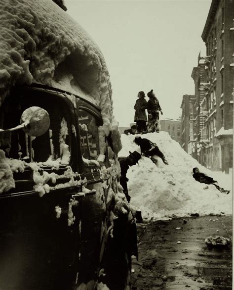 10 Gritty Vintage Photos That Capture 1940s New York City History Of