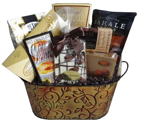 The gift basket that's perfect for a picnic. Life's Golden Gift Basket | Walmart Canada