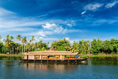 Exploring The Backwaters Of Kerala Mentoworld