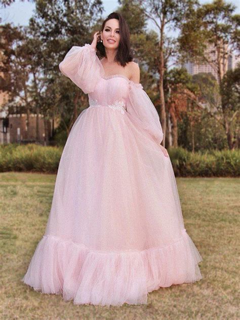A Lineprincess Long Sleeves Floor Length Tulle Applique Off The