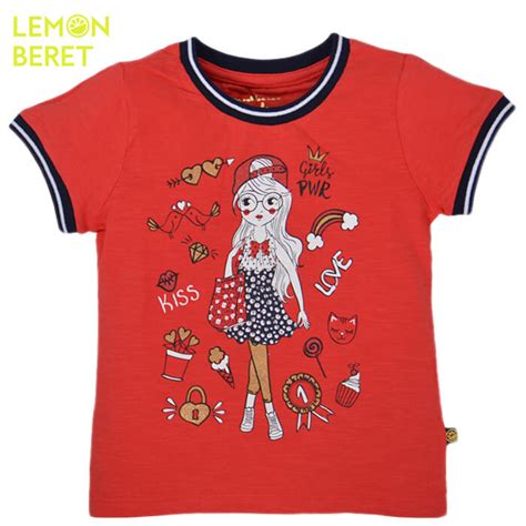 Тениска с момиче и цветни биета от Lemon Beret в червено Точици