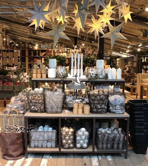 25 Awesome Retail Display Ideas Fancydecors T Shop Displays
