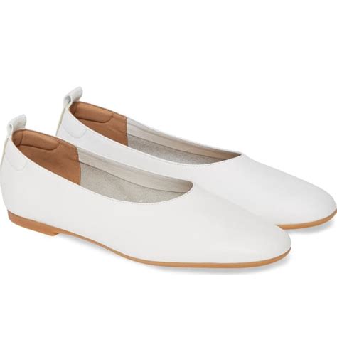 Everlane The Day Glove Flats Shop Everlane Shoes And Clothes At
